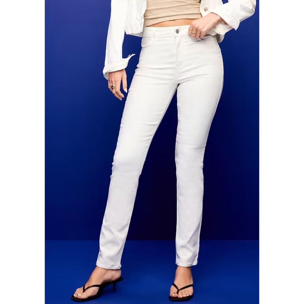 Old Navy Wow Straight High Rise White Jeans Size 14 NWT‎ Preppy Nautical Staple